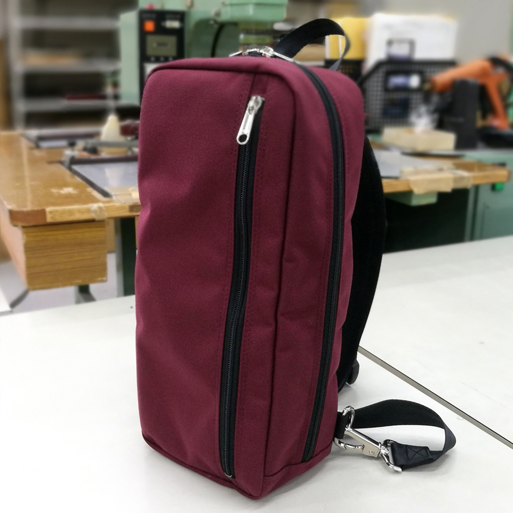 医療用小型酸素ボンベ収納ボディバッグ